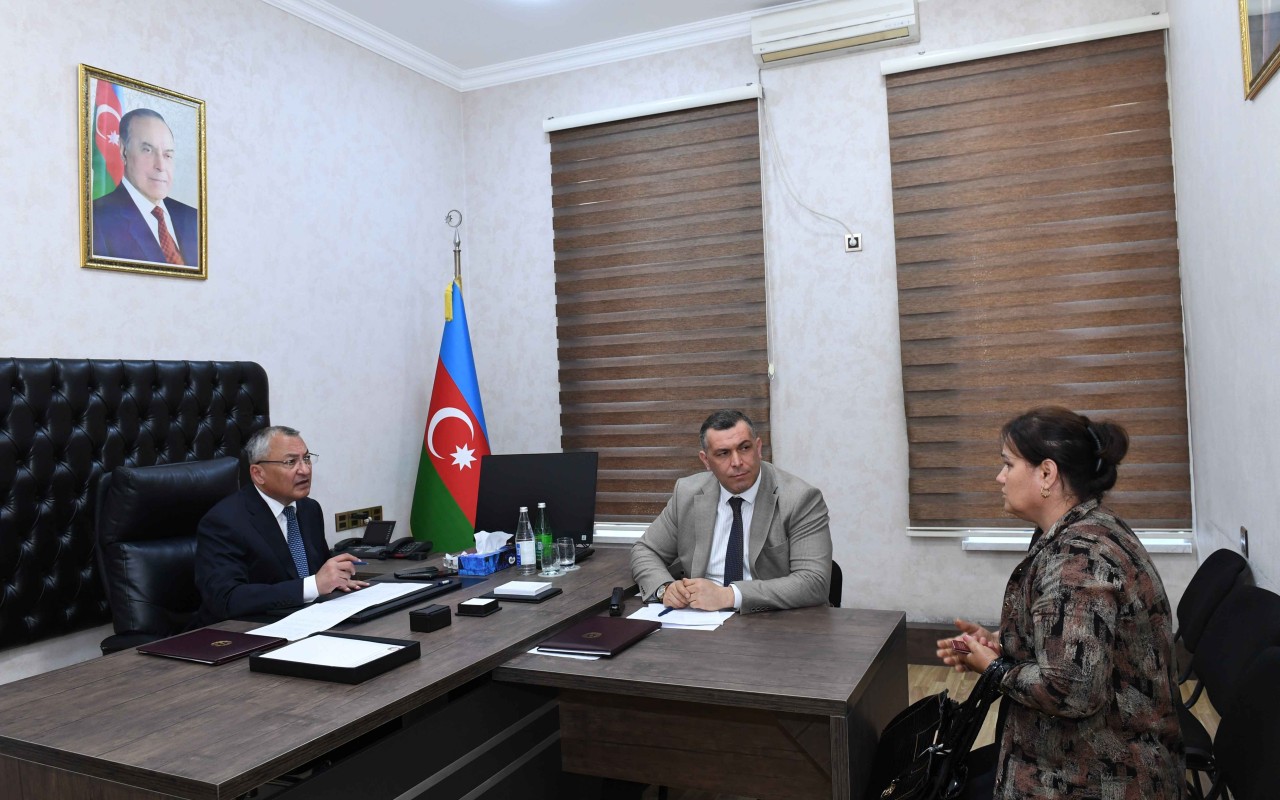 Rövşən Rzayev vətəndaşların növbəti qəbulunu keçirib -